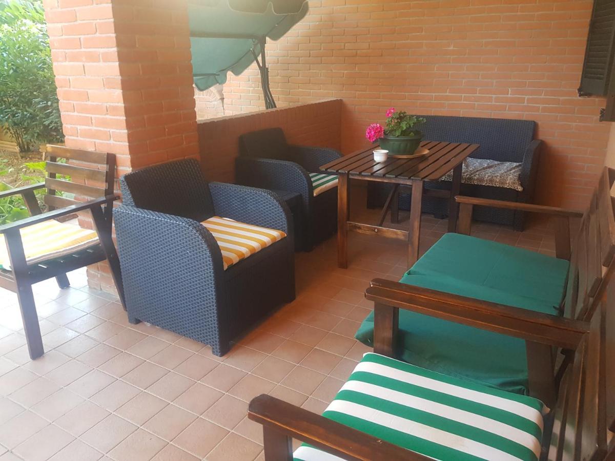 La Quercia Fiorita Hotel Trivolzio Exterior photo